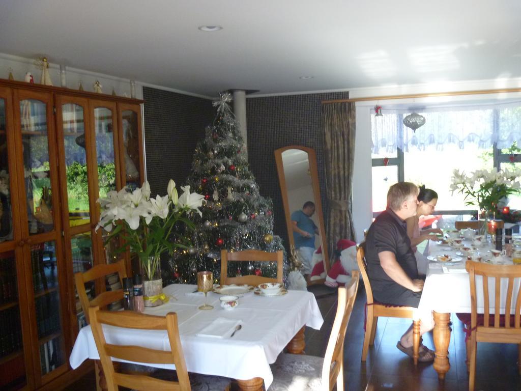 At Parkland Place B&B Whitianga Exterior foto