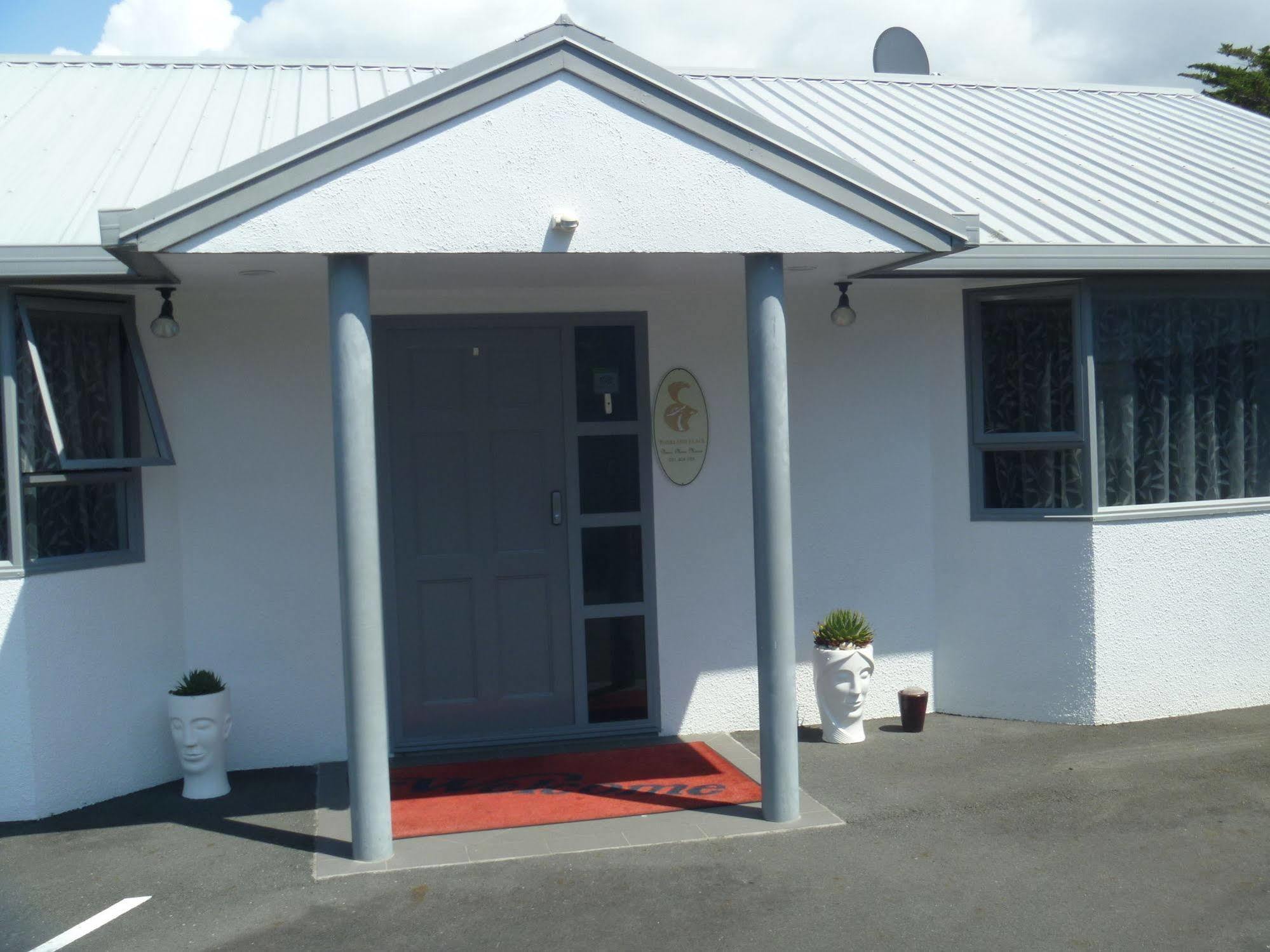 At Parkland Place B&B Whitianga Exterior foto