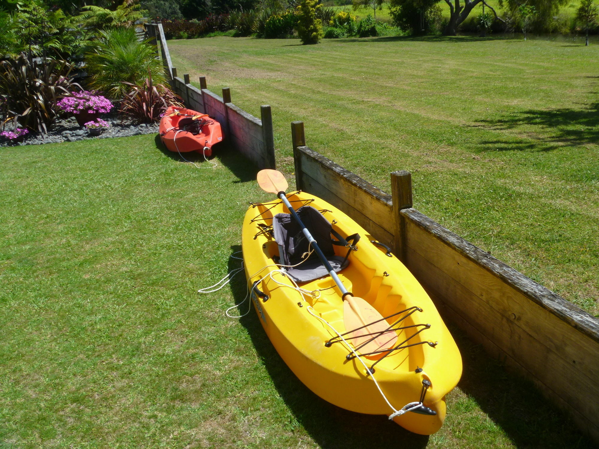 At Parkland Place B&B Whitianga Exterior foto
